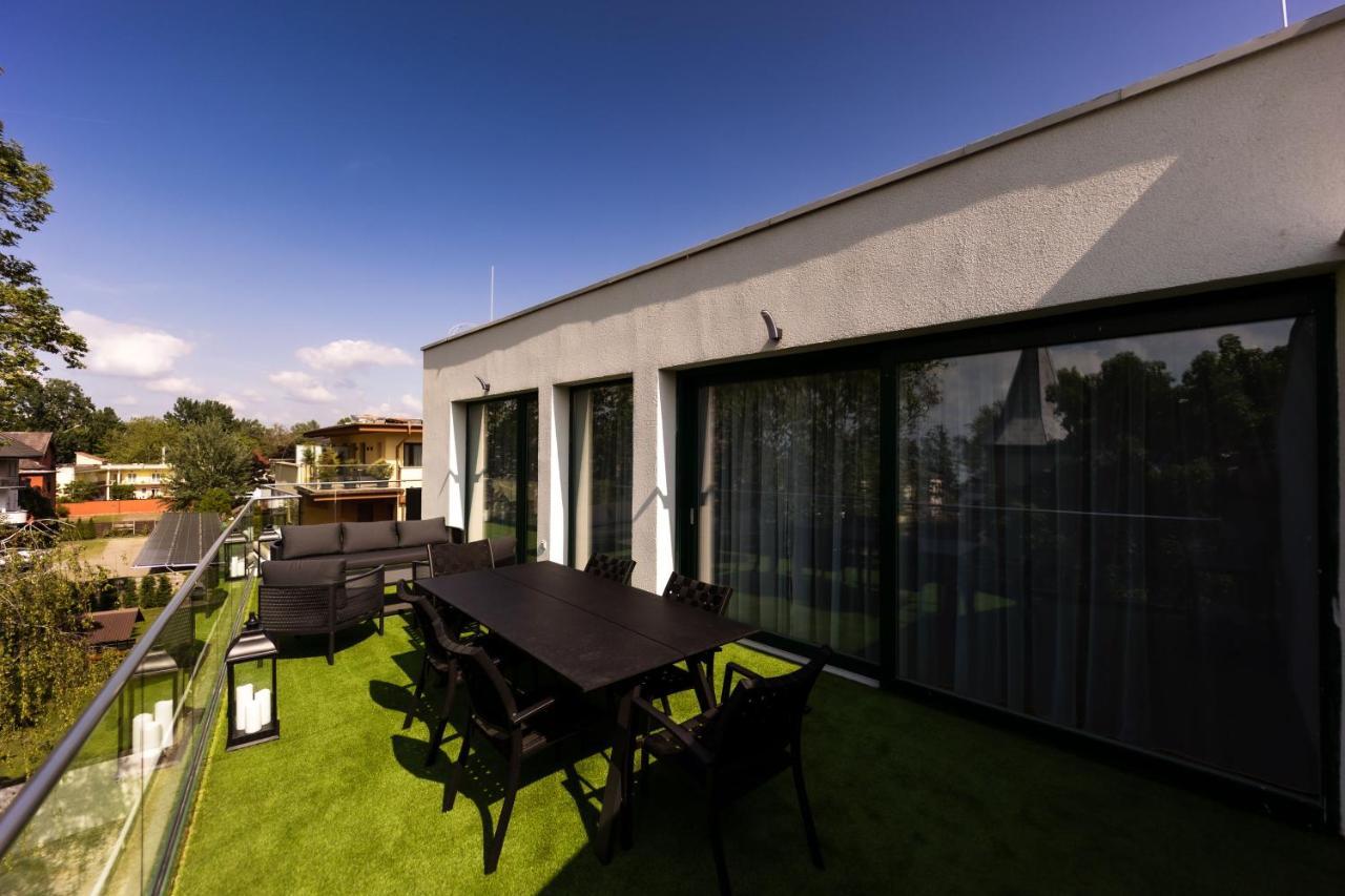 Villa Bauhaus Penthouse Wellness Apartman Siófok Esterno foto