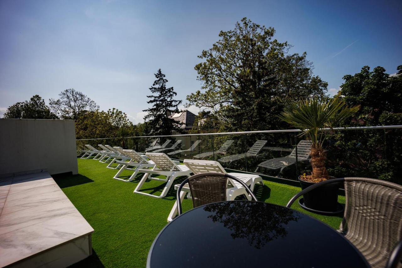 Villa Bauhaus Penthouse Wellness Apartman Siófok Esterno foto