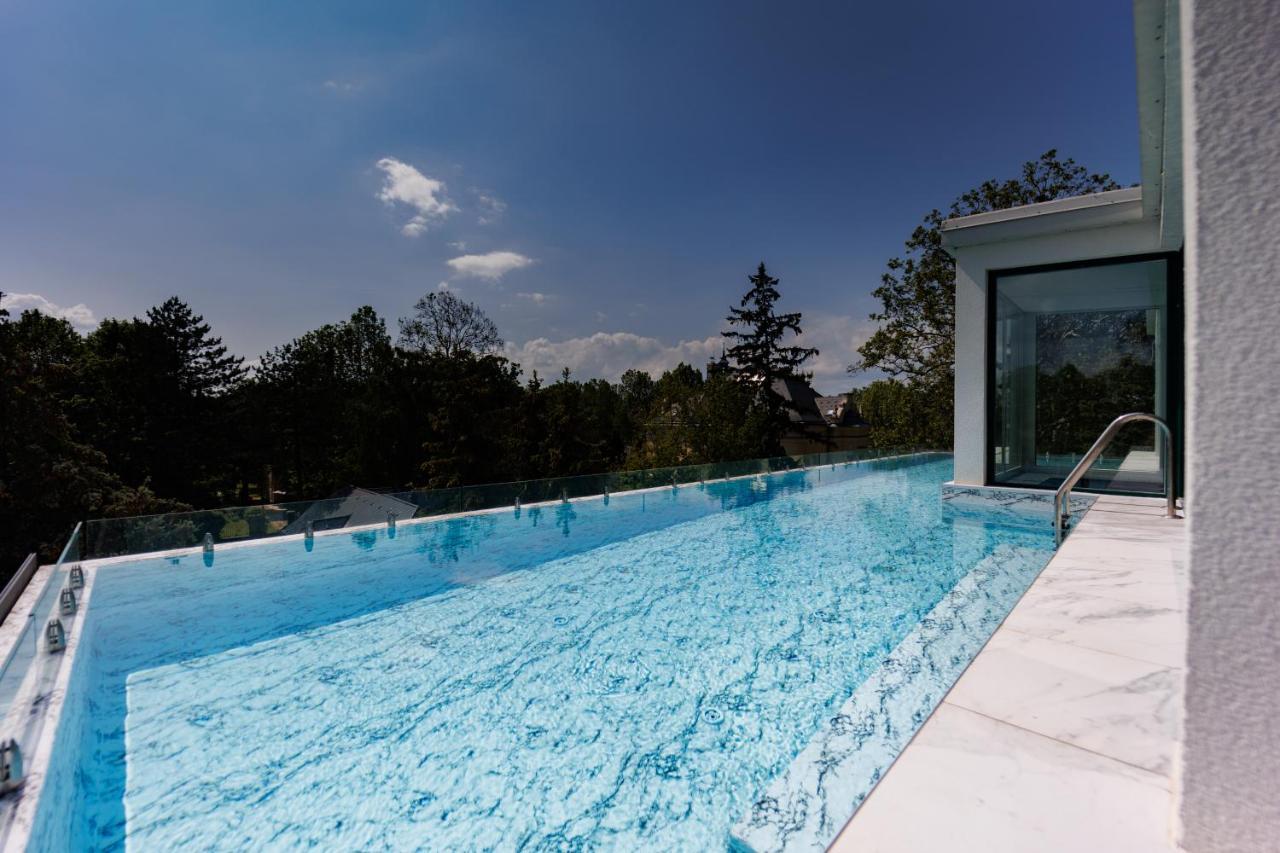 Villa Bauhaus Penthouse Wellness Apartman Siófok Esterno foto