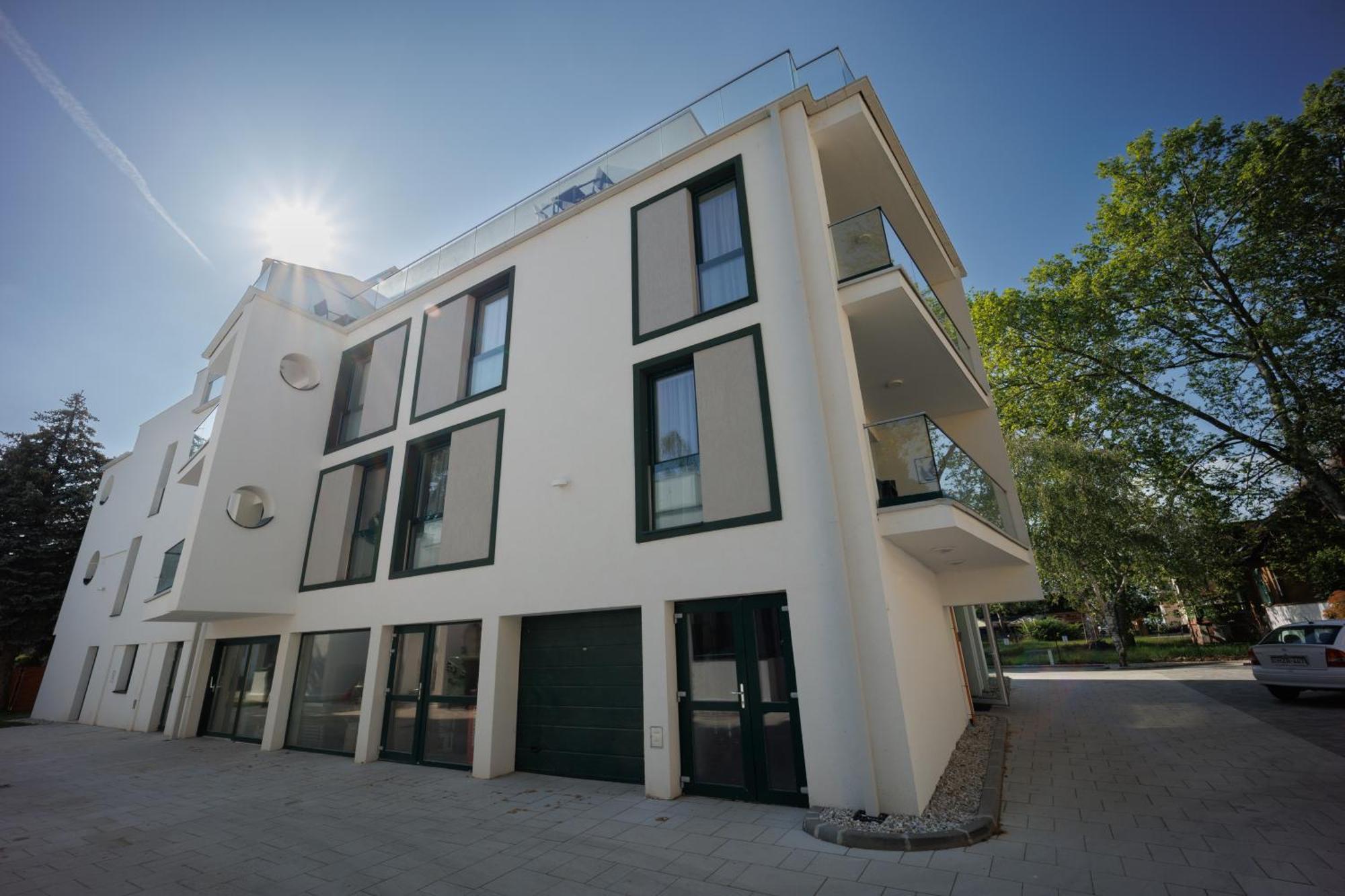Villa Bauhaus Penthouse Wellness Apartman Siófok Esterno foto